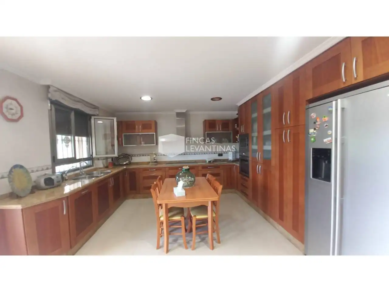 Cuina de Casa o xalet en venda en San Vicente del Raspeig / Sant Vicent del Raspeig amb Aire condicionat, Jardí privat i Terrassa