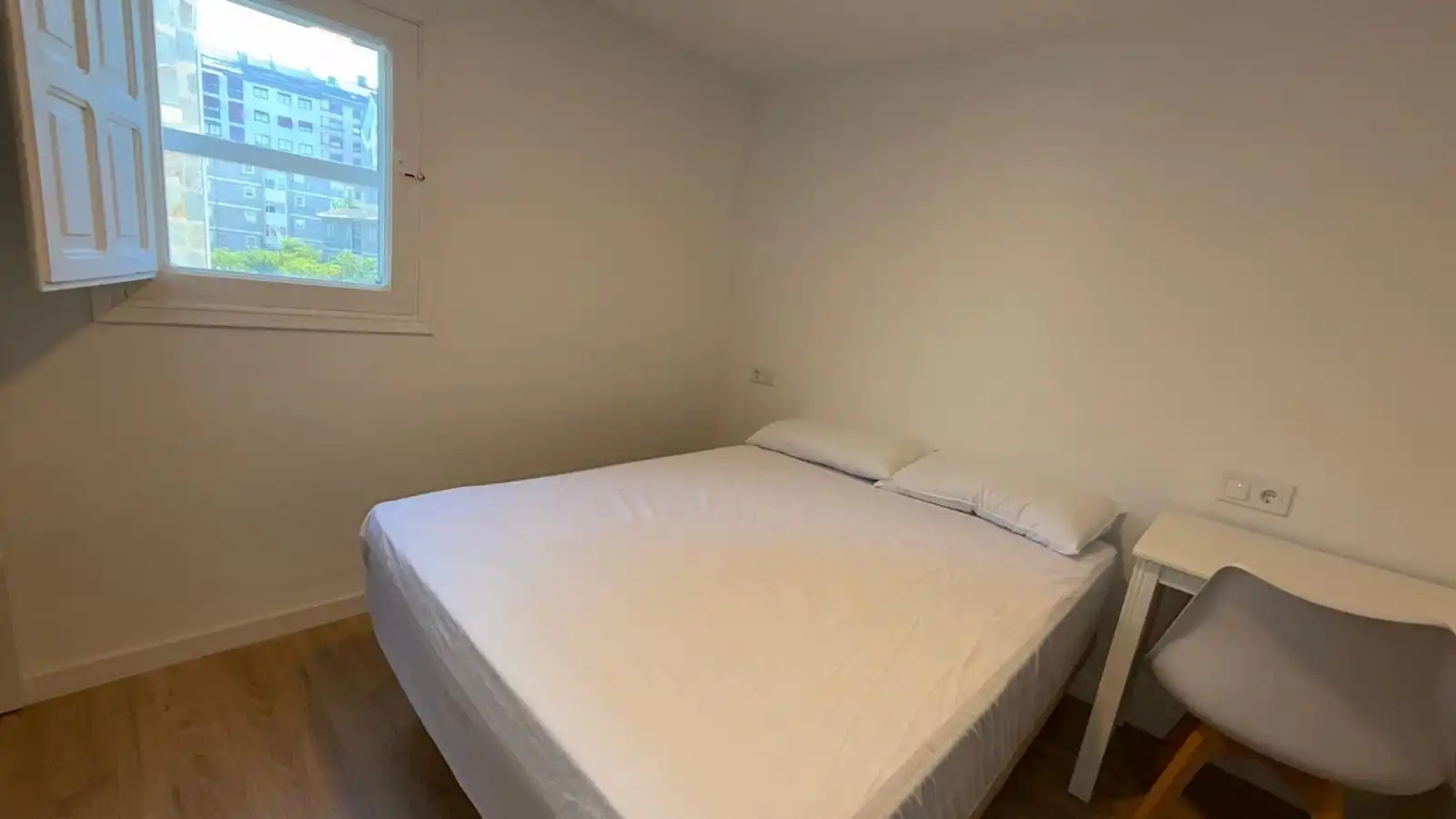 Bedroom of Flat for rent in Ourense Capital   with Heating and Furnished