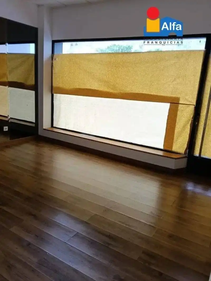 Local comercial en alquiler en Centro, imagen 2