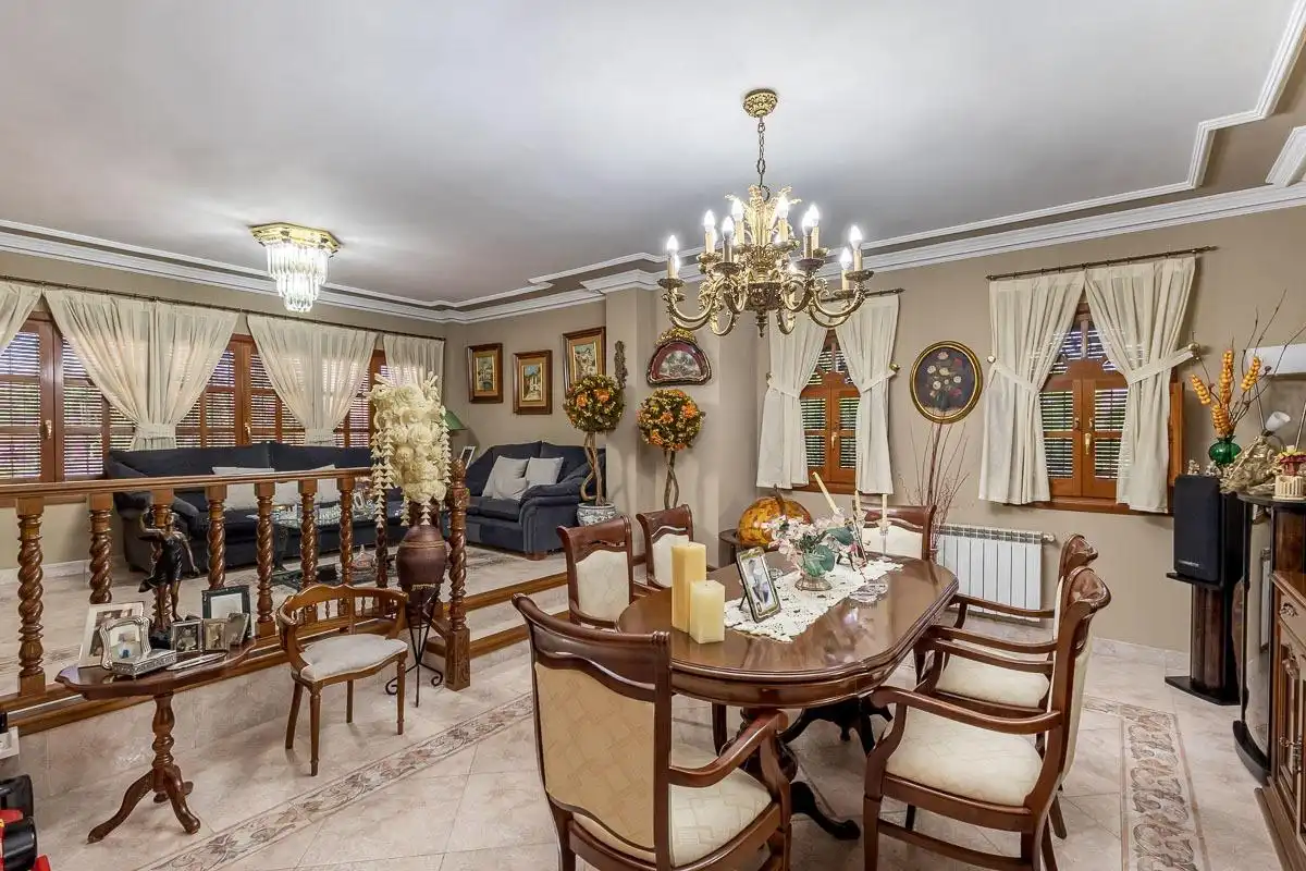 Casa con piscina en venta en Calle ZACATIN, imagen 6