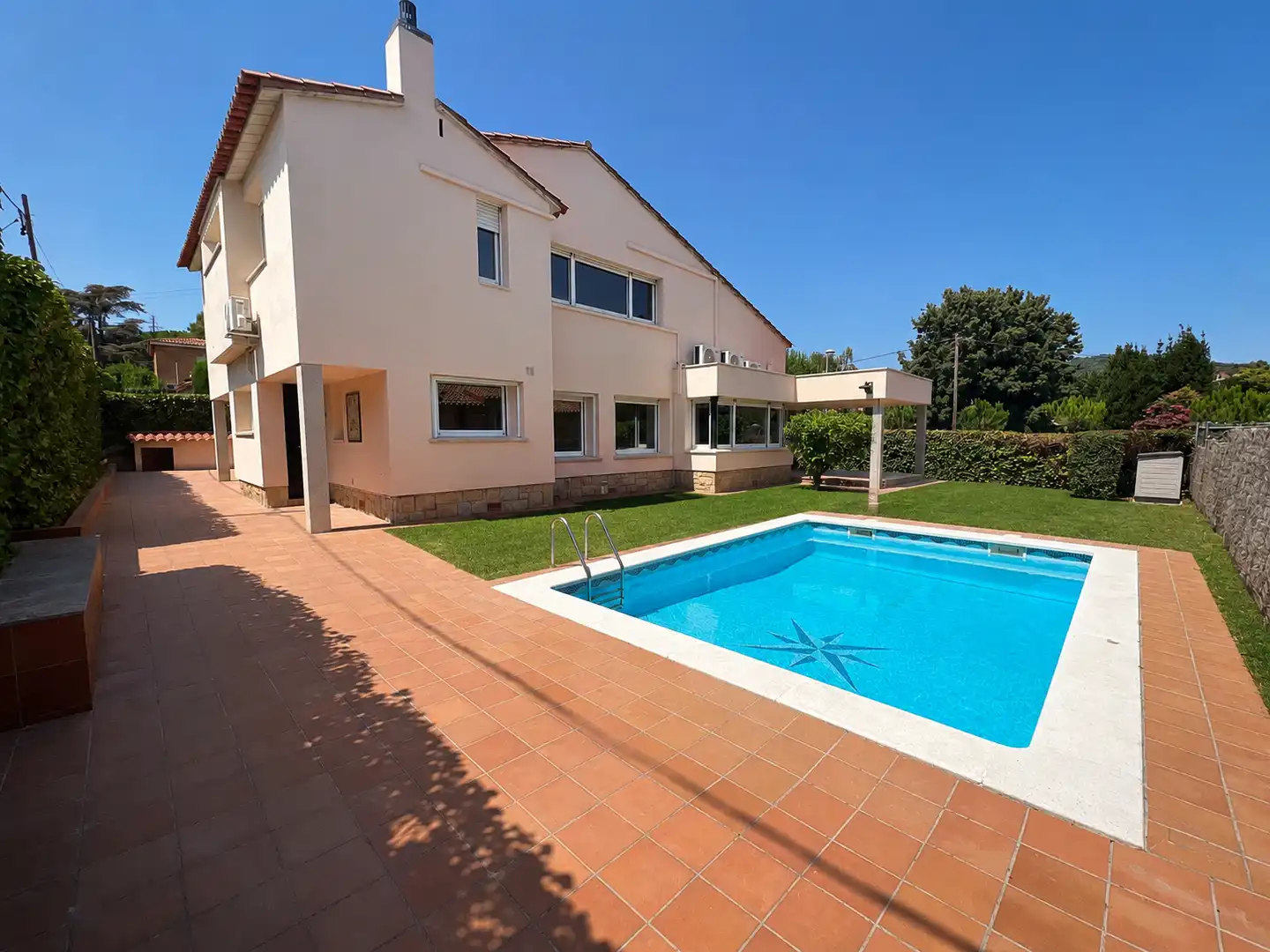 Piscina de Casa o xalet de lloguer en Matadepera amb Aire condicionat, Calefacció i Jardí privat