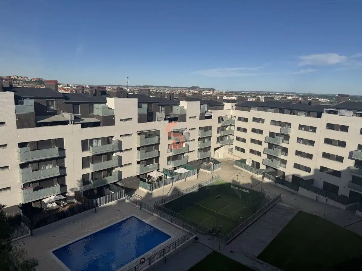 Vista exterior de Piso de alquiler en Arroyo de la Encomienda con Aire acondicionado, Calefacción y Terraza