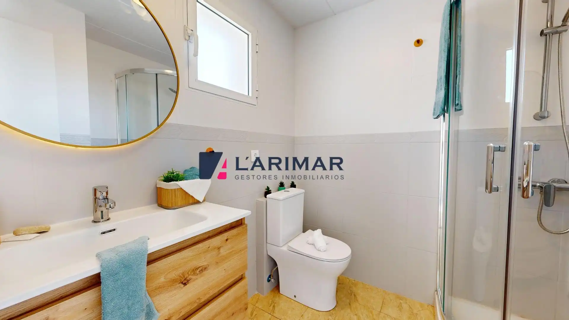 Baño de Casa adosada en venta en Orihuela con Jardín privado, Terraza y Piscina comunitaria