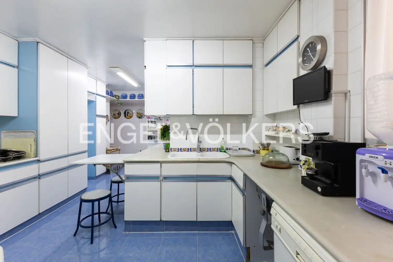 Kitchen of Flat for sale in Valencia  with Air Conditioner, Heating and Balcony