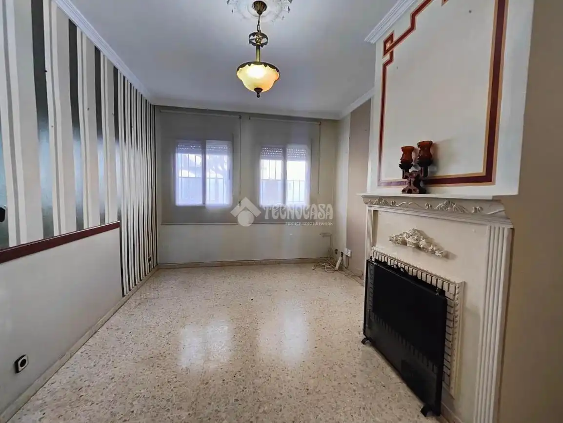 Casa pareada con terraza en venta en Los Palacios y Villafranca, imagen 4