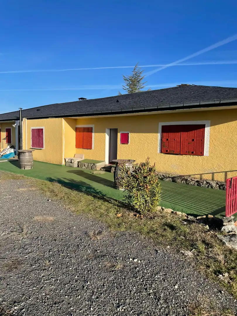 Vista exterior de Local en venta en Santa María de la Alameda con Aire acondicionado, Calefacción y Terraza