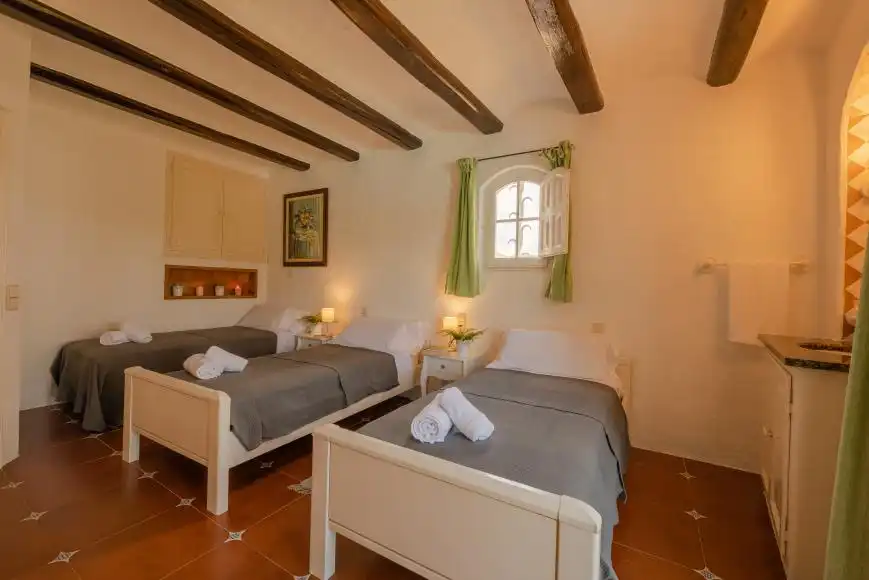 Dormitori de Finca rústica en venda en Riudarenes amb Aire condicionat, Calefacció i Jardí privat
