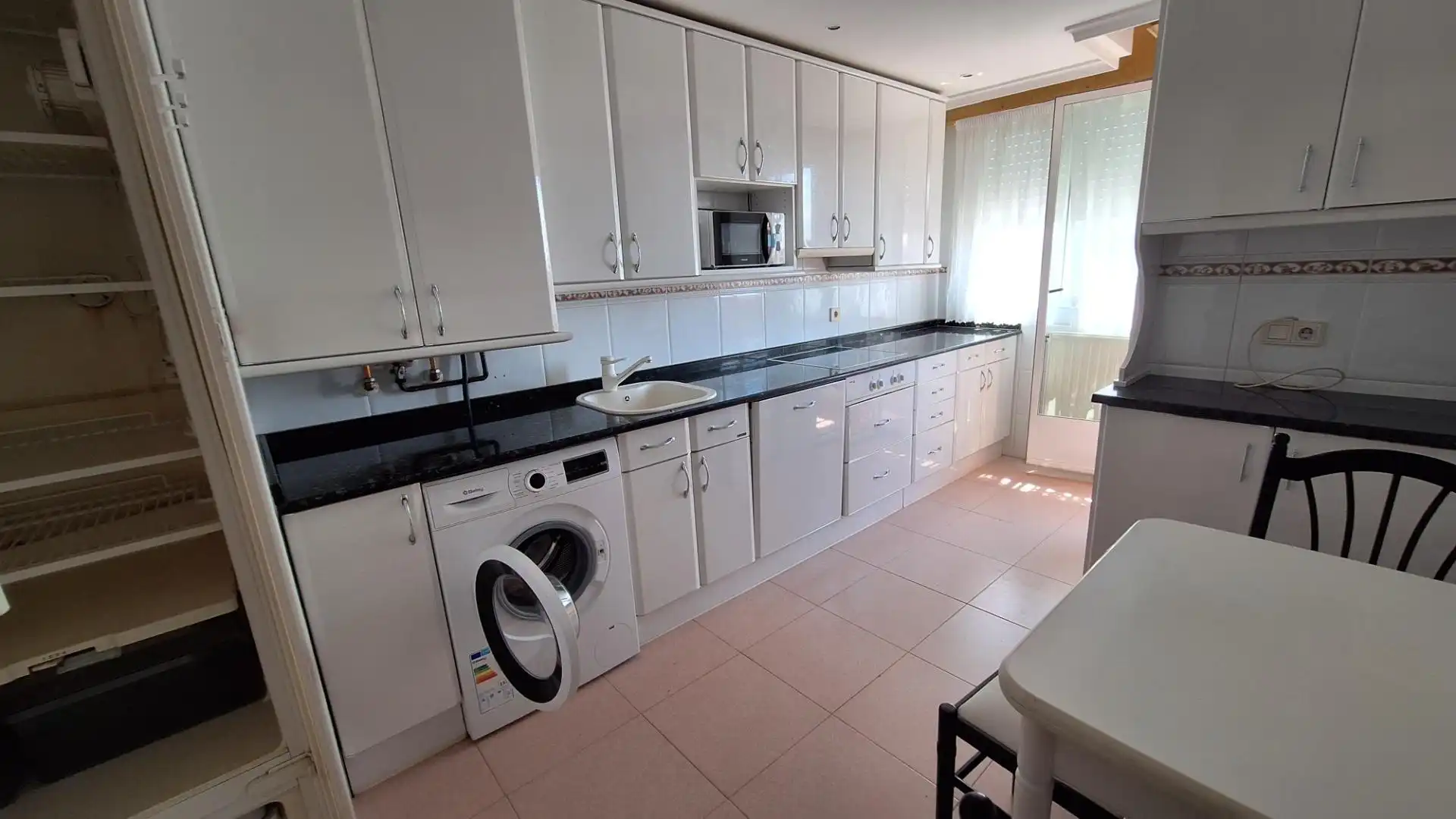 Cocina de Piso de alquiler en Burgos con Calefacción