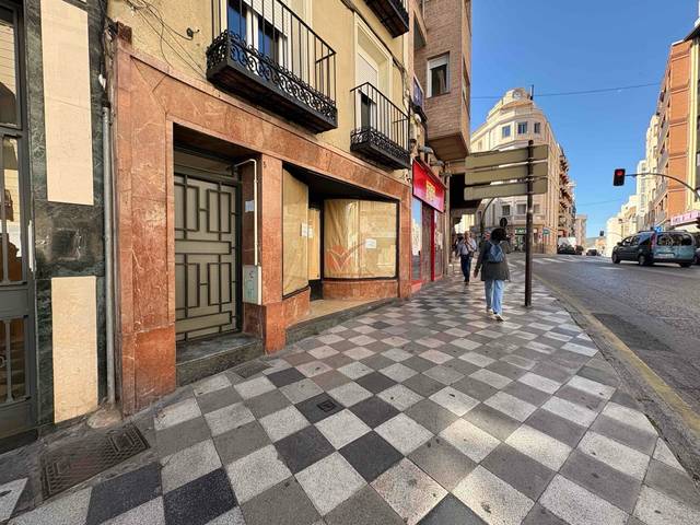 Local comercial en Venta en JOSE COBO en Centro