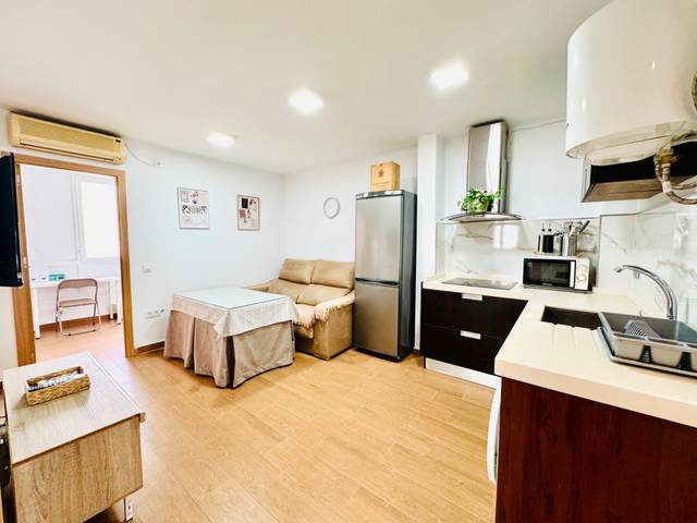 Piso en Venta en Calle Cerros de Úbeda en Tiro de Línea