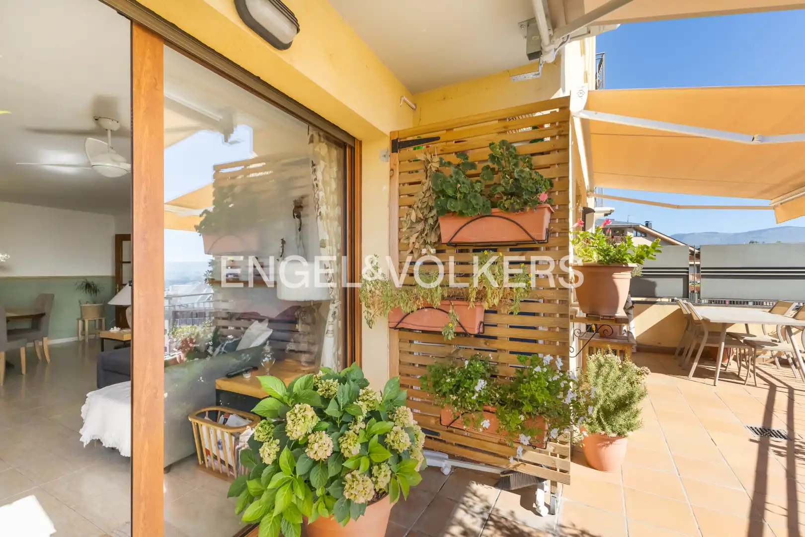 Mini appartamento con terrazza in vendita a Carrer Alfons I 42, imagen 9
