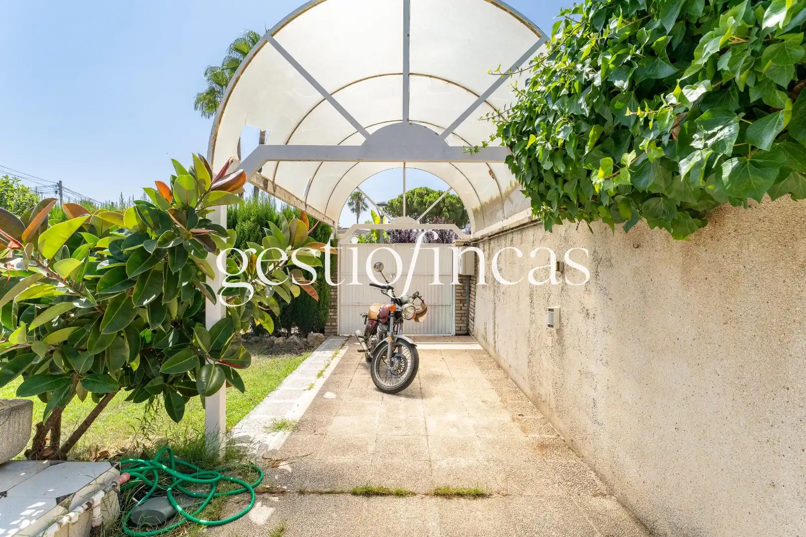 Vista exterior de Casa adosada en venta en Cambrils con Aire acondicionado, Calefacción y Amueblado
