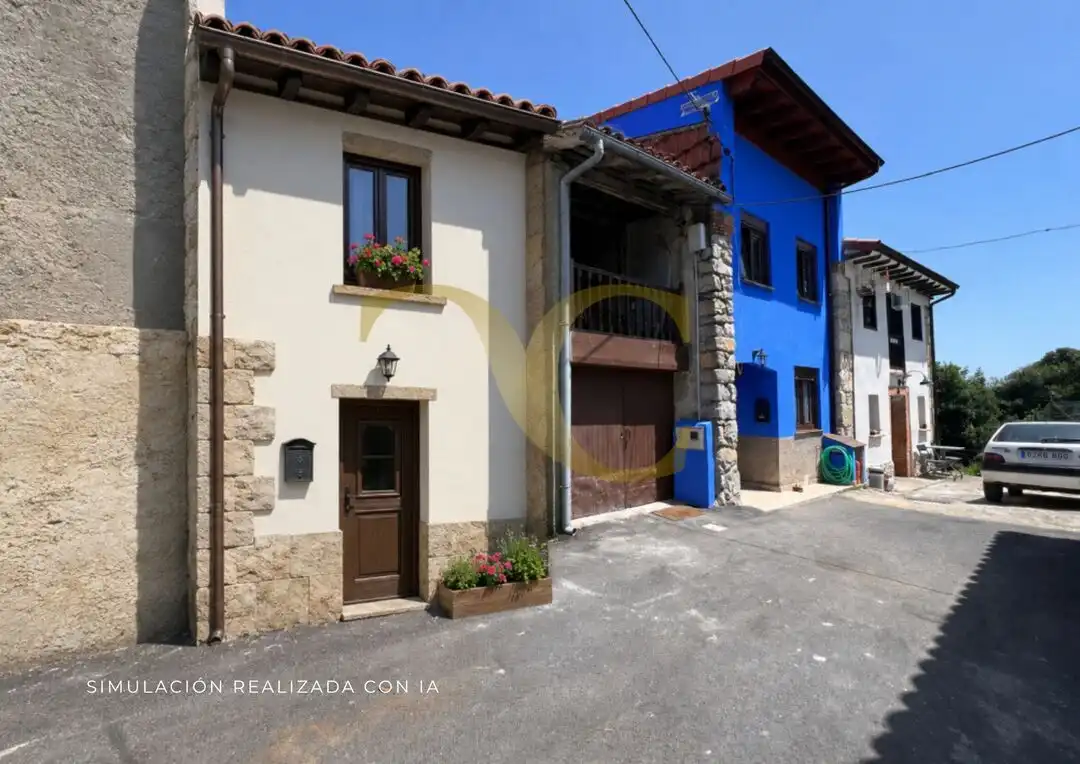 Vista exterior de Casa adosada en venda en Llanes amb Jardí privat