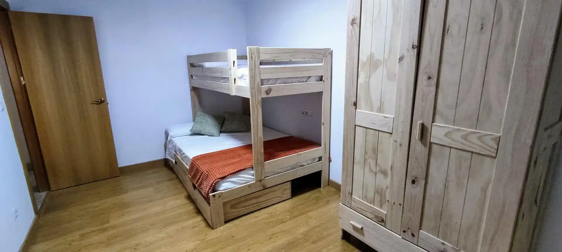 Schlafzimmer von Wohnung zur Miete in Monachil mit Klimaanlage, Möbliert und Ofen