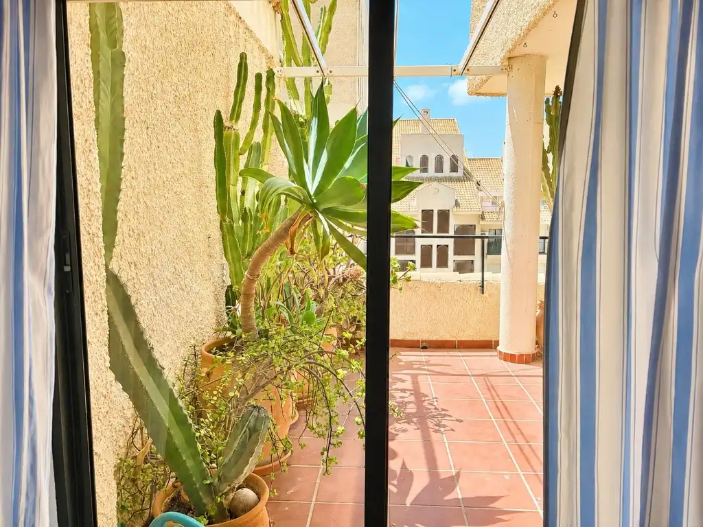 Terrasse von Maisonette zum Verkauf in La Manga del Mar Menor mit Klimaanlage