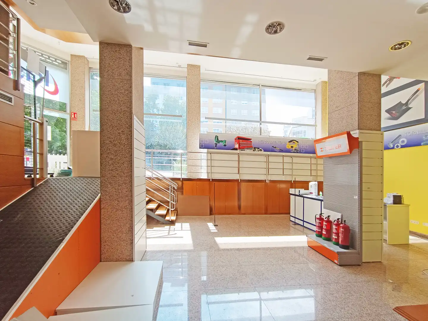 Gewerbefläche zur Miete in Plaza José González Dopeso 51, imagen 6