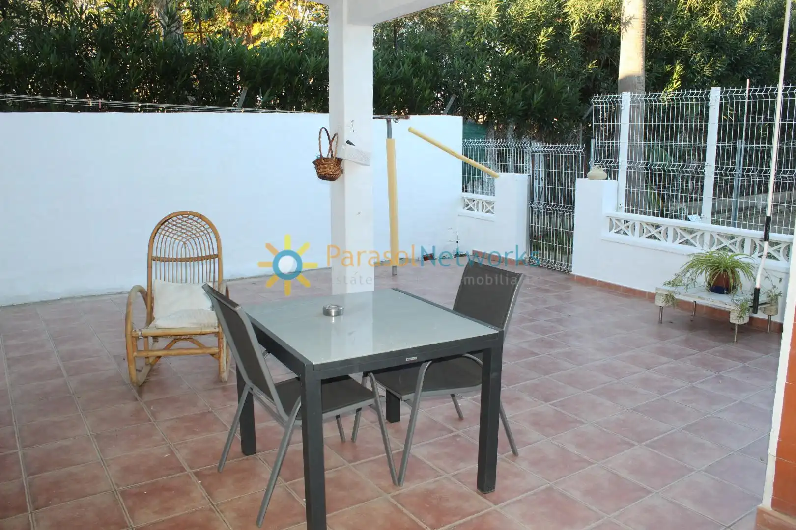 Terrasse von Haus oder Chalet zur Miete in Oliva mit Klimaanlage, Privatgarten und Terrasse