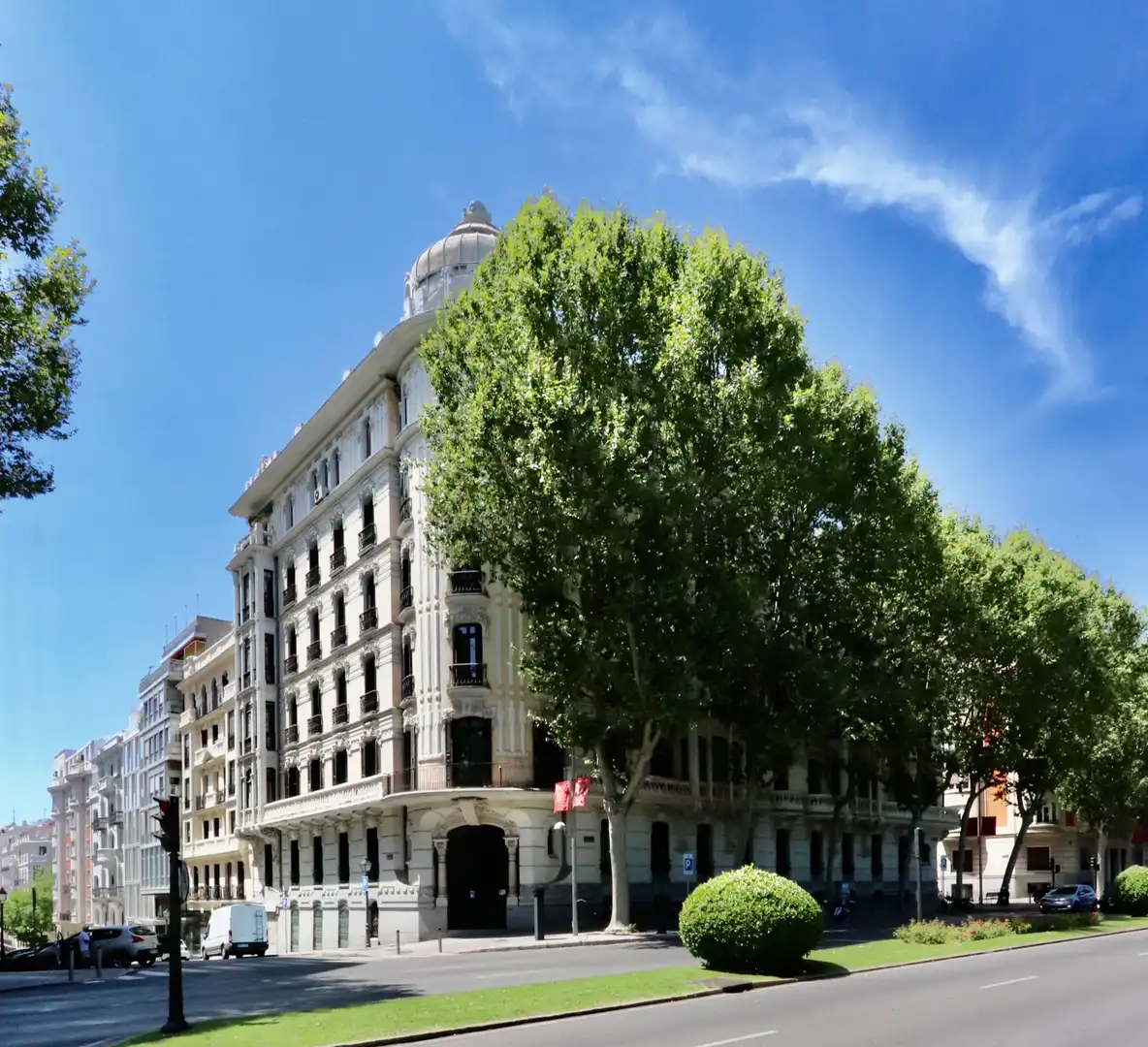 Vista exterior de Àtic en venda en Madrid amb Aire condicionat, Calefacció i Jardí privat