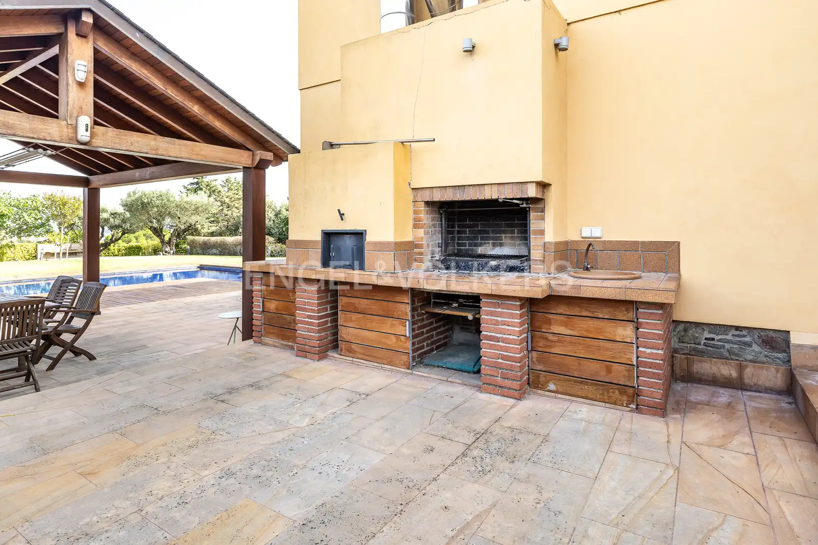 Terraza de Casa o chalet en venta en Canovelles con Aire acondicionado, Calefacción y Jardín privado