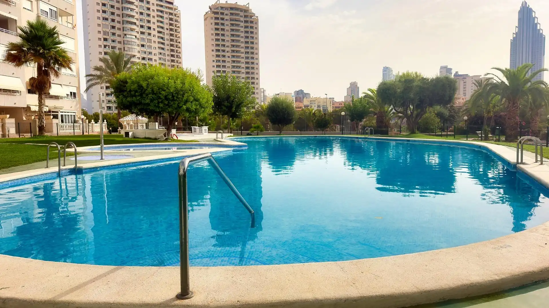 Piscina de Piso en venta en Villajoyosa / La Vila Joiosa con Trastero y Piscina comunitaria