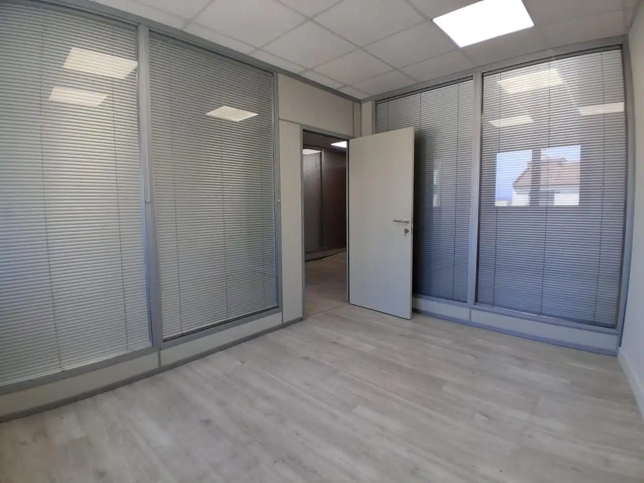 Oficina de alquiler en Barakaldo  con Aire acondicionado