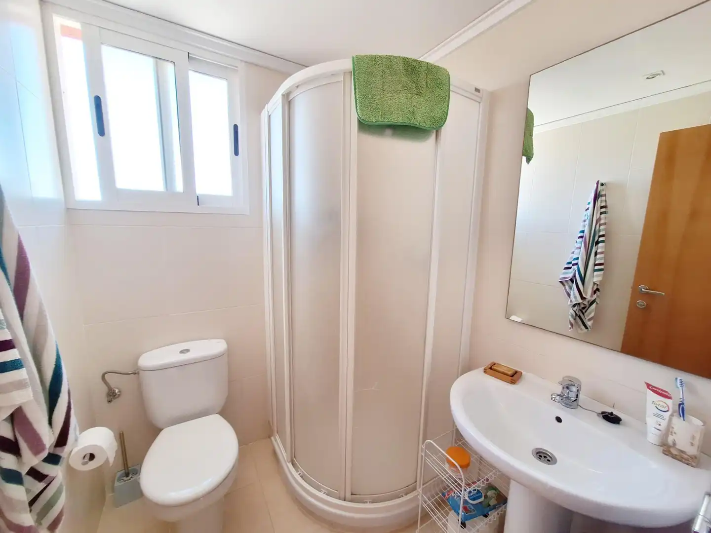 Badezimmer von Wohnungen zur Miete in Dénia mit Klimaanlage, Heizung und Privatgarten
