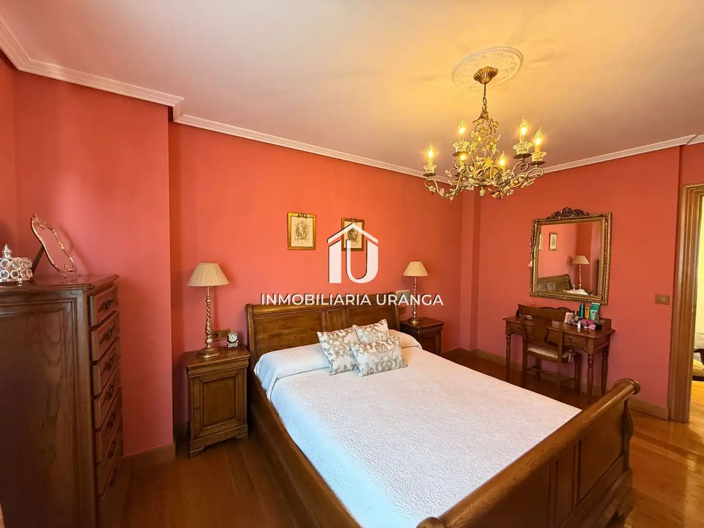 Habitación de Casa o chalet en venta en Laredo con Calefacción, Jardín privado y Terraza