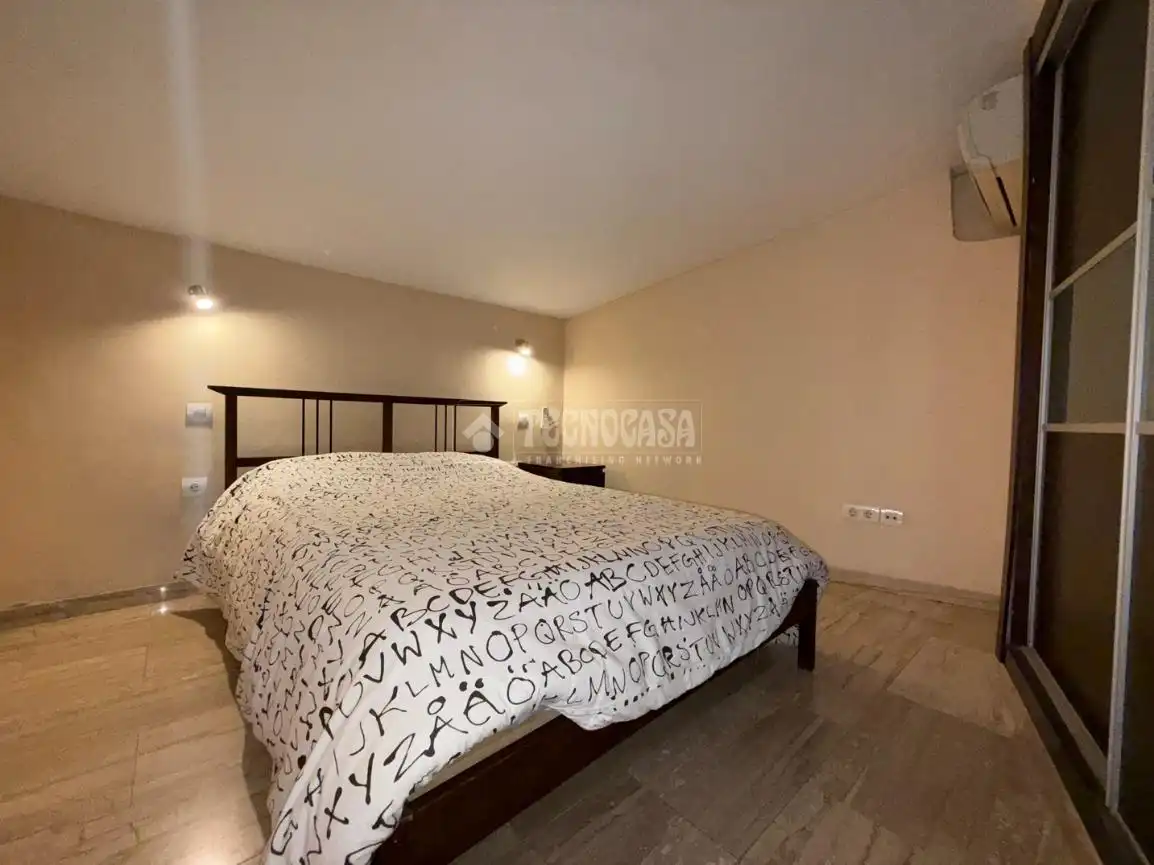 Habitación de Ático en venta en La Algaba con Aire acondicionado y Terraza