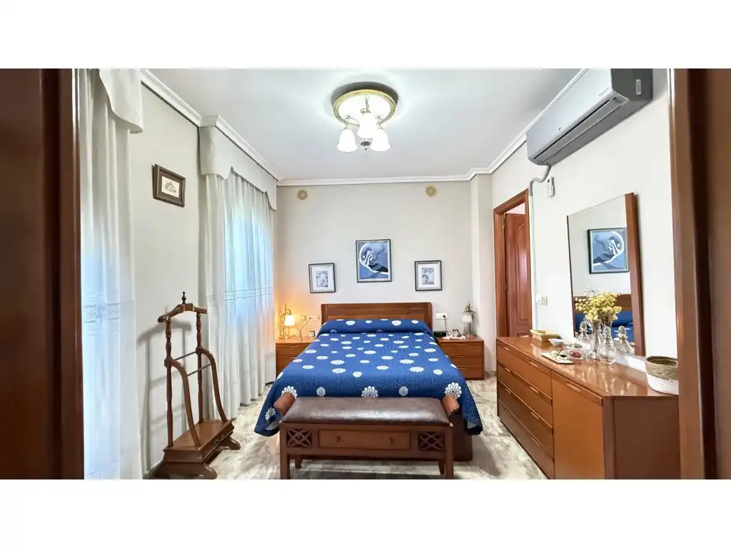 Habitación de Casa o chalet en venta en Córdoba con Terraza y Balcón