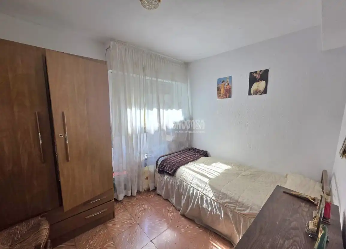 Bedroom of Flat for sale in Córdoba  with Air Conditioner, Terrace and Balcony