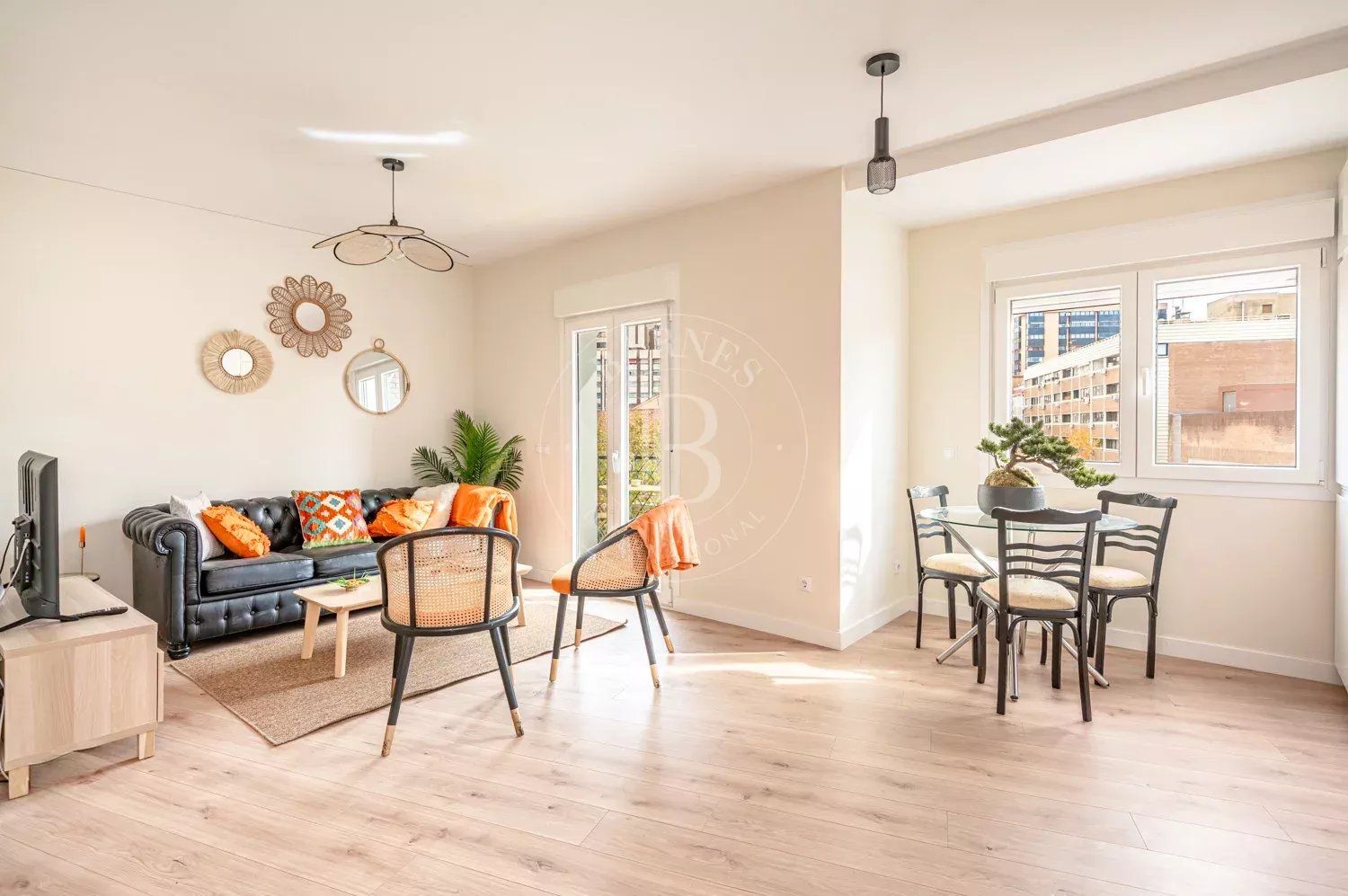 Living room of Flat for sale in  Madrid Capital  with Heating, Furnished and Balcony