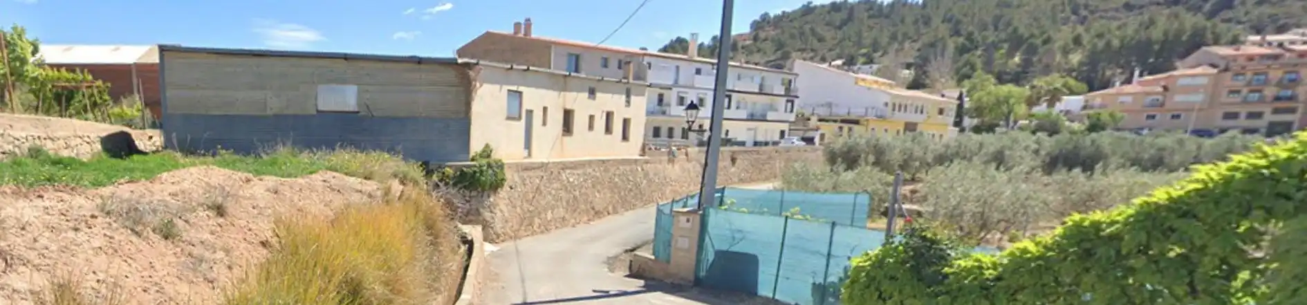 Vista exterior de Nave industrial en venta en Tuéjar