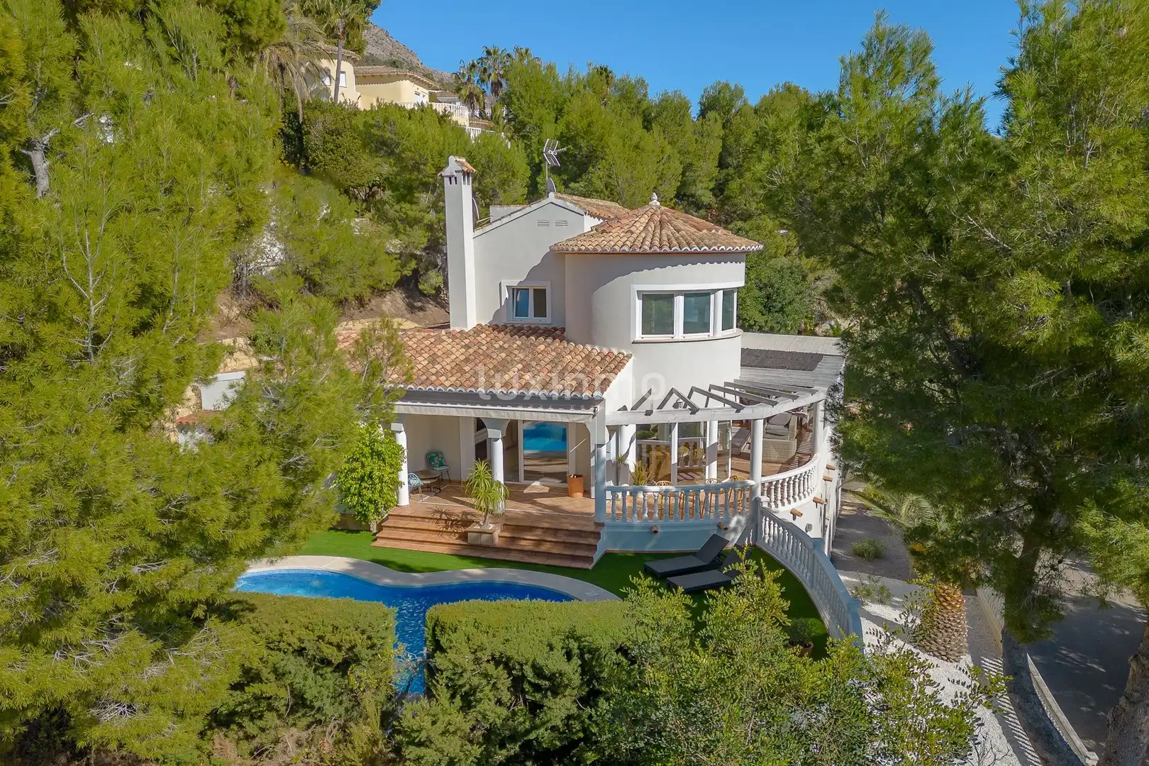 Detached house with pool for sale in Altea la Vella