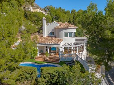 Villa mit Pool zum Verkauf in Altea la Vella