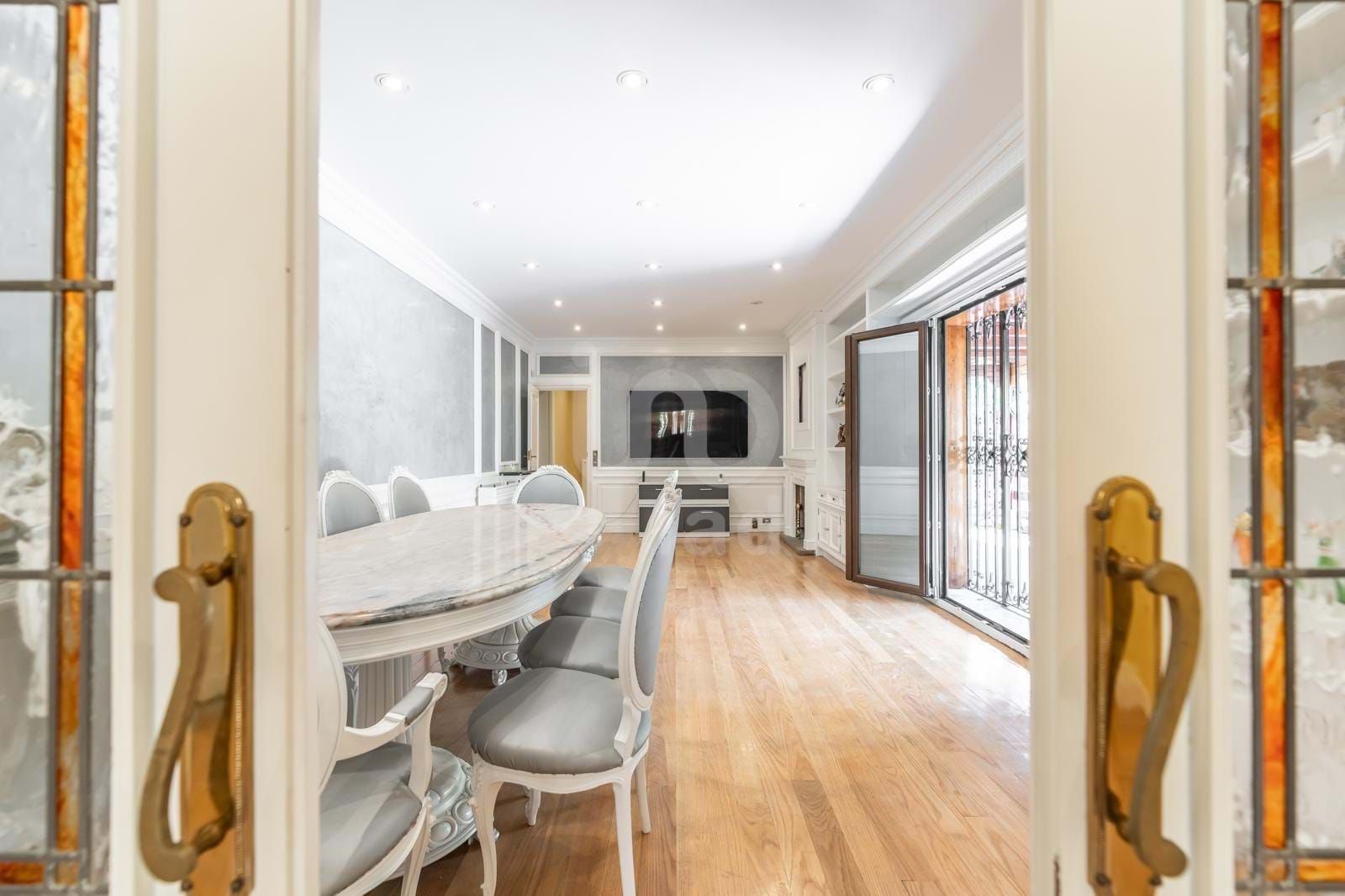 Dining room of House or chalet for sale in  Madrid Capital  with Air Conditioner, Heating and Terrace