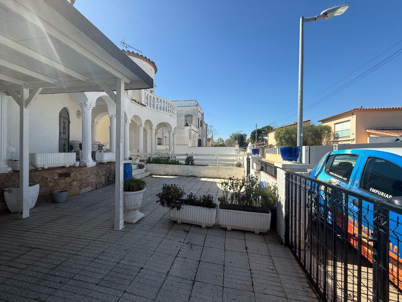 Exterior view of House or chalet for sale in Empuriabrava  with Air Conditioner, Heating and Private garden