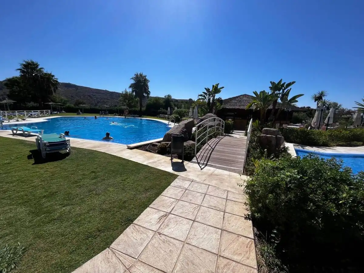 Apartamento con piscina en venta en Los Flamingos, imagen 40
