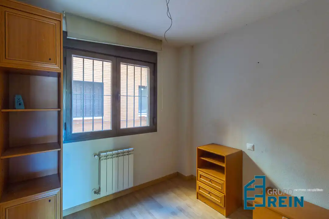 Habitación de Piso en venta en Recas con Calefacción
