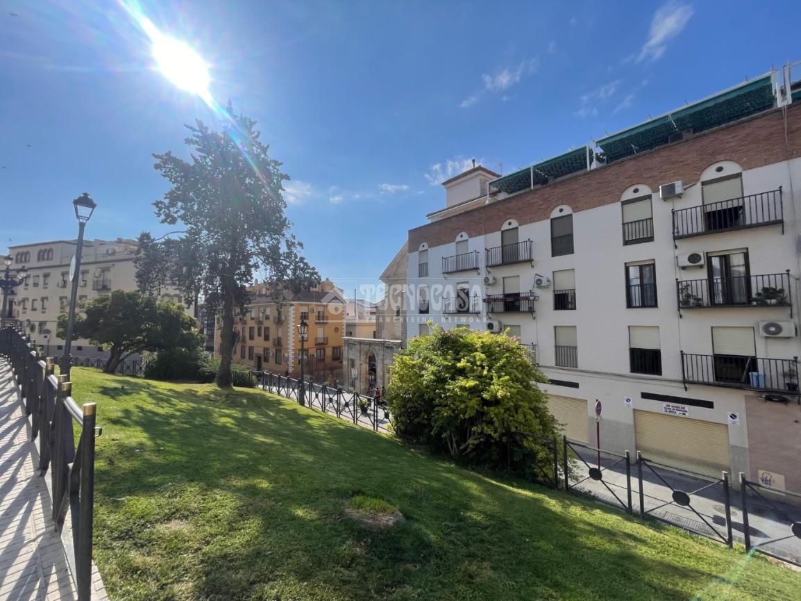 Vista exterior de Pis en venda en  Jaén Capital
