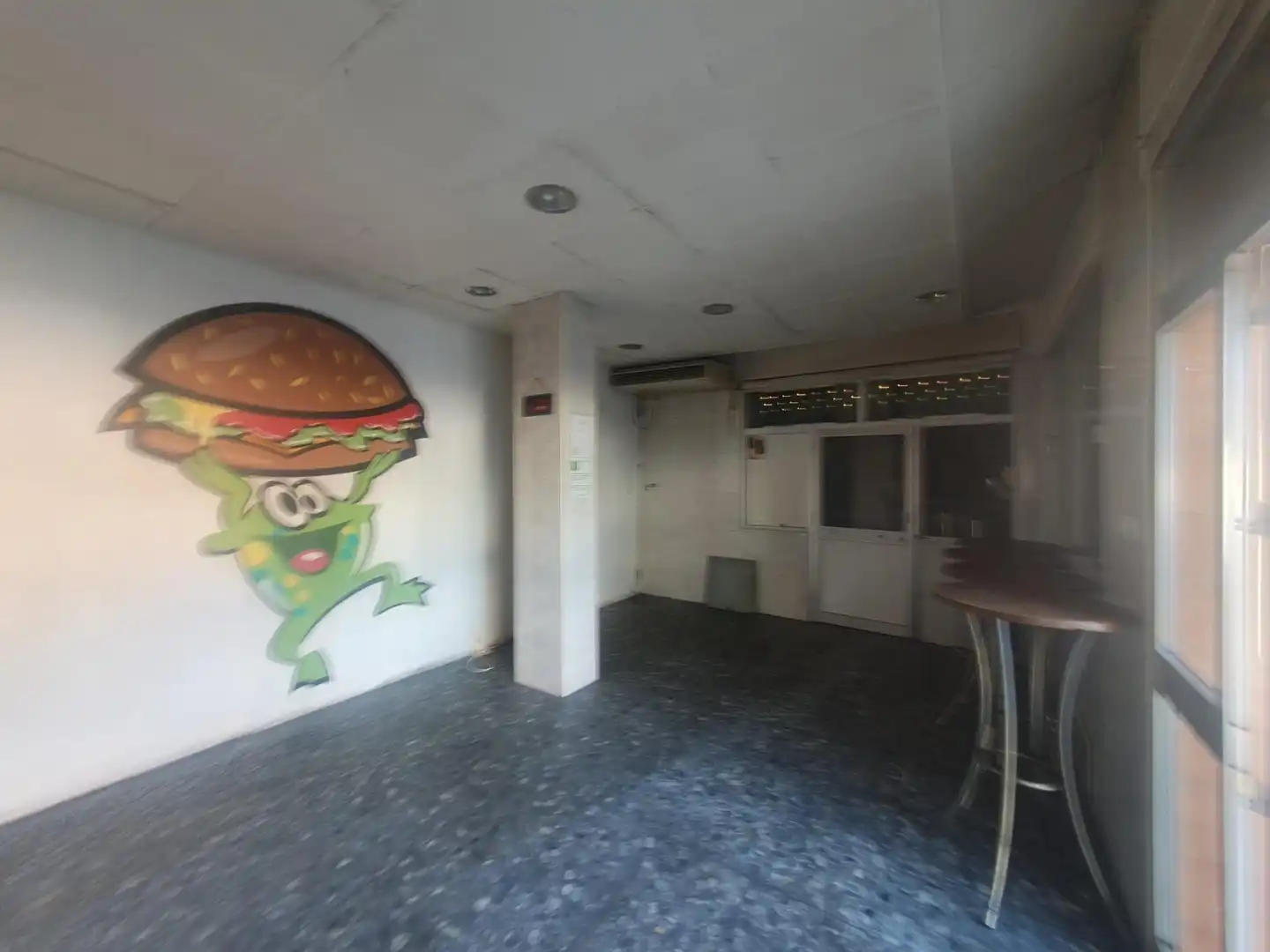 Local en venta en Sevilla
