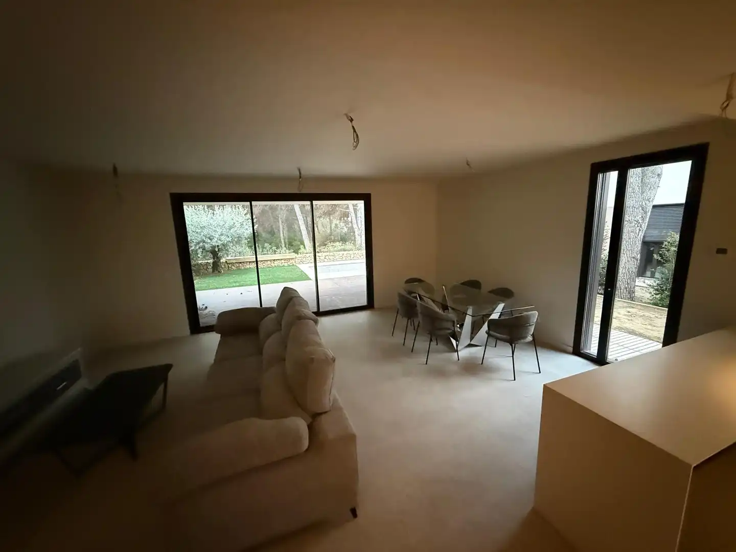 Sala d'estar de Casa adosada en venda en Salou amb Aire condicionat, Calefacció i Jardí privat