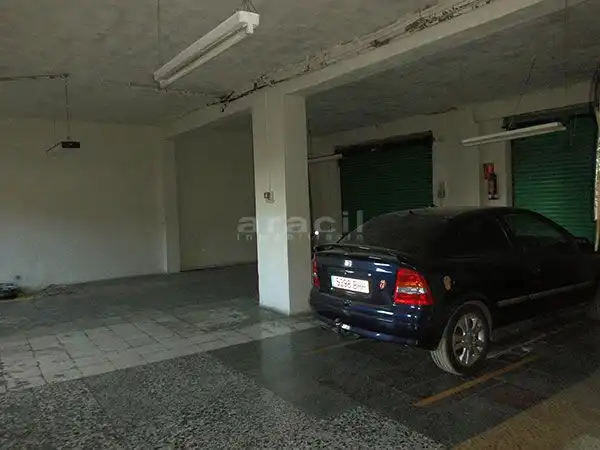 Parking of Houses for sale in Alcoy / Alcoi  with Terrace, Storage room and Swimming Pool