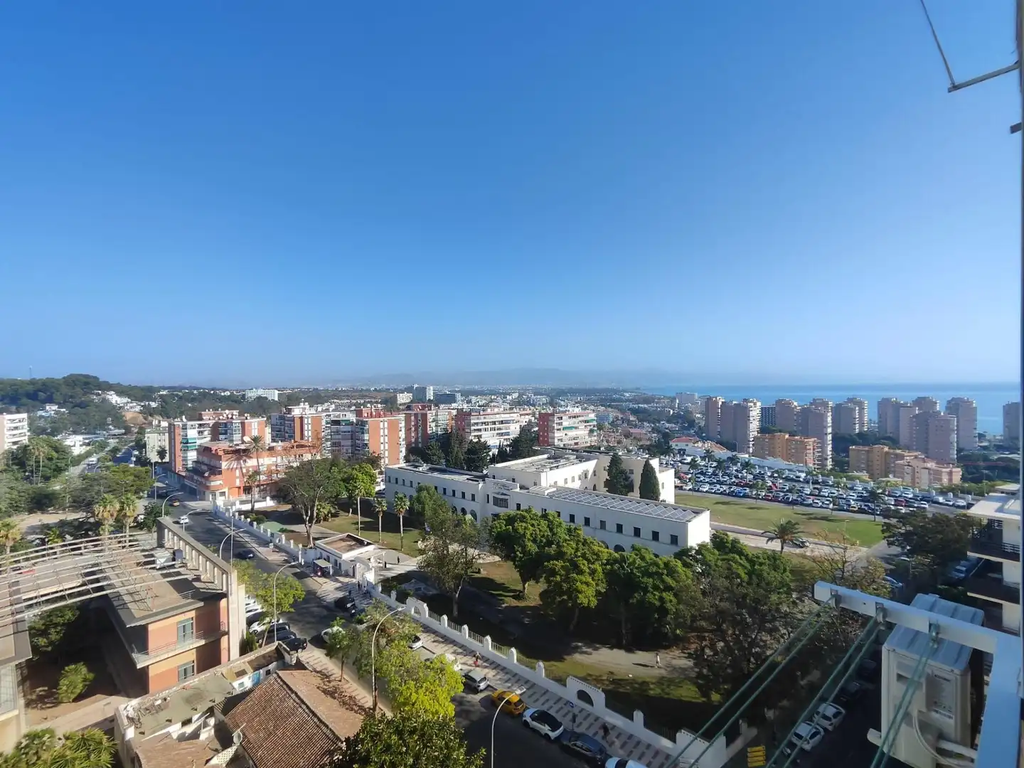 Vista exterior de Estudio en venta en Torremolinos con Aire acondicionado, Calefacción y Amueblado