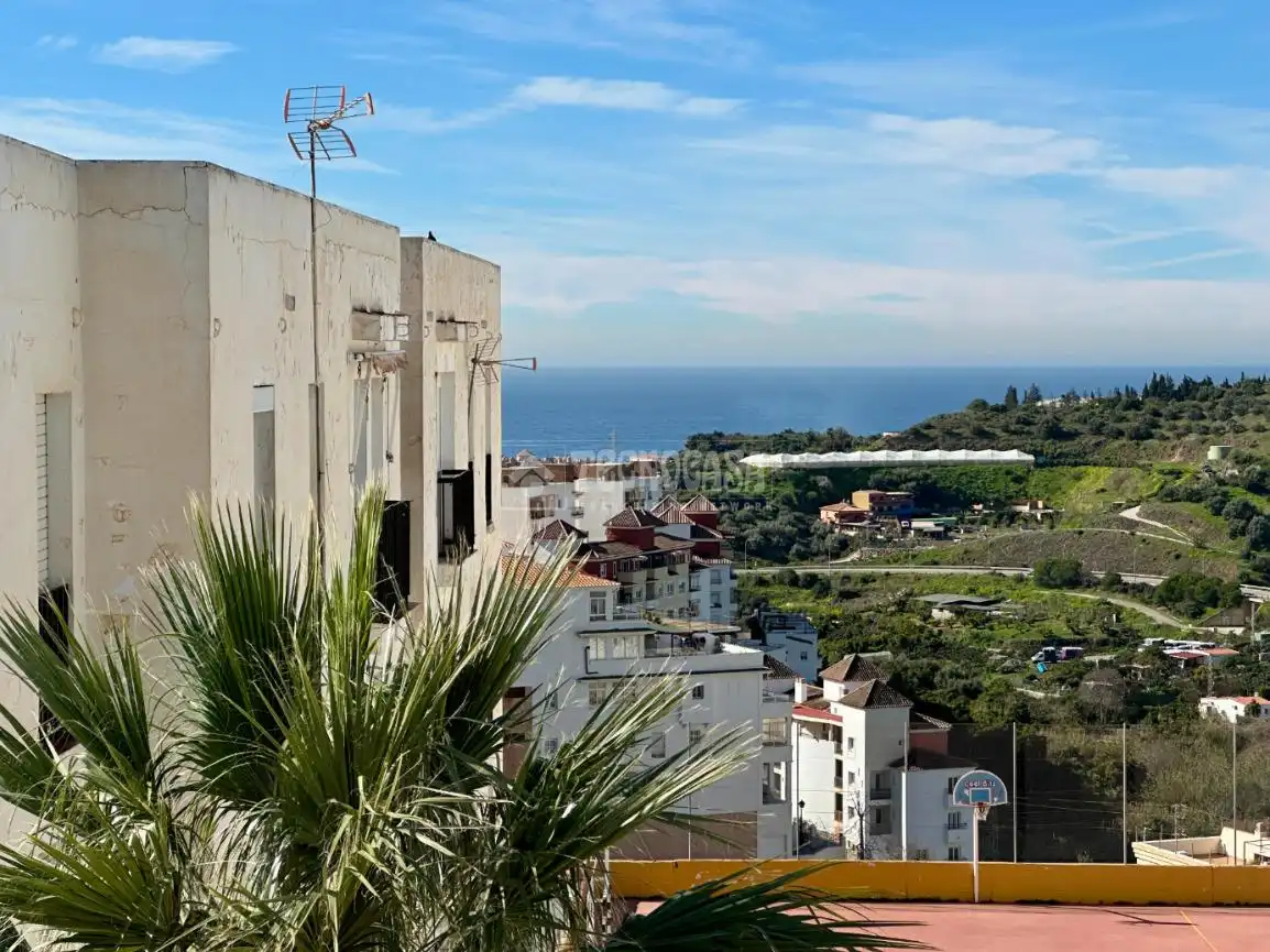 Vista exterior de Pis en venda en Torrox