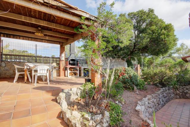 Casa-chalet en Venta en Carrer Cal Gairal en Bruguers