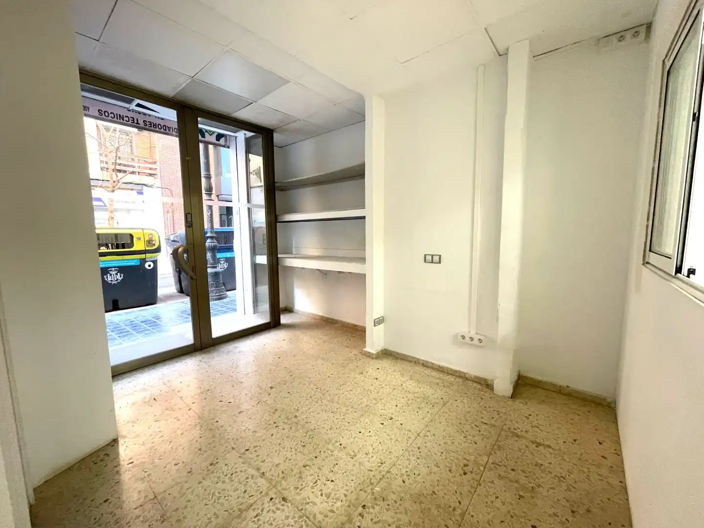 Business premises for sale in Carrer Sant Pere Pasqual 10