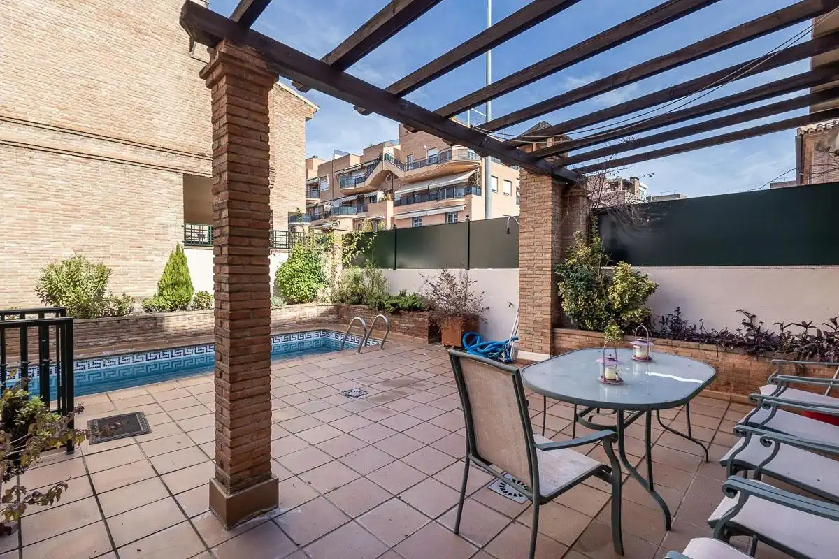Terraza de Casa adosada en venta en Granada con Calefacción, Jardín privado y Terraza