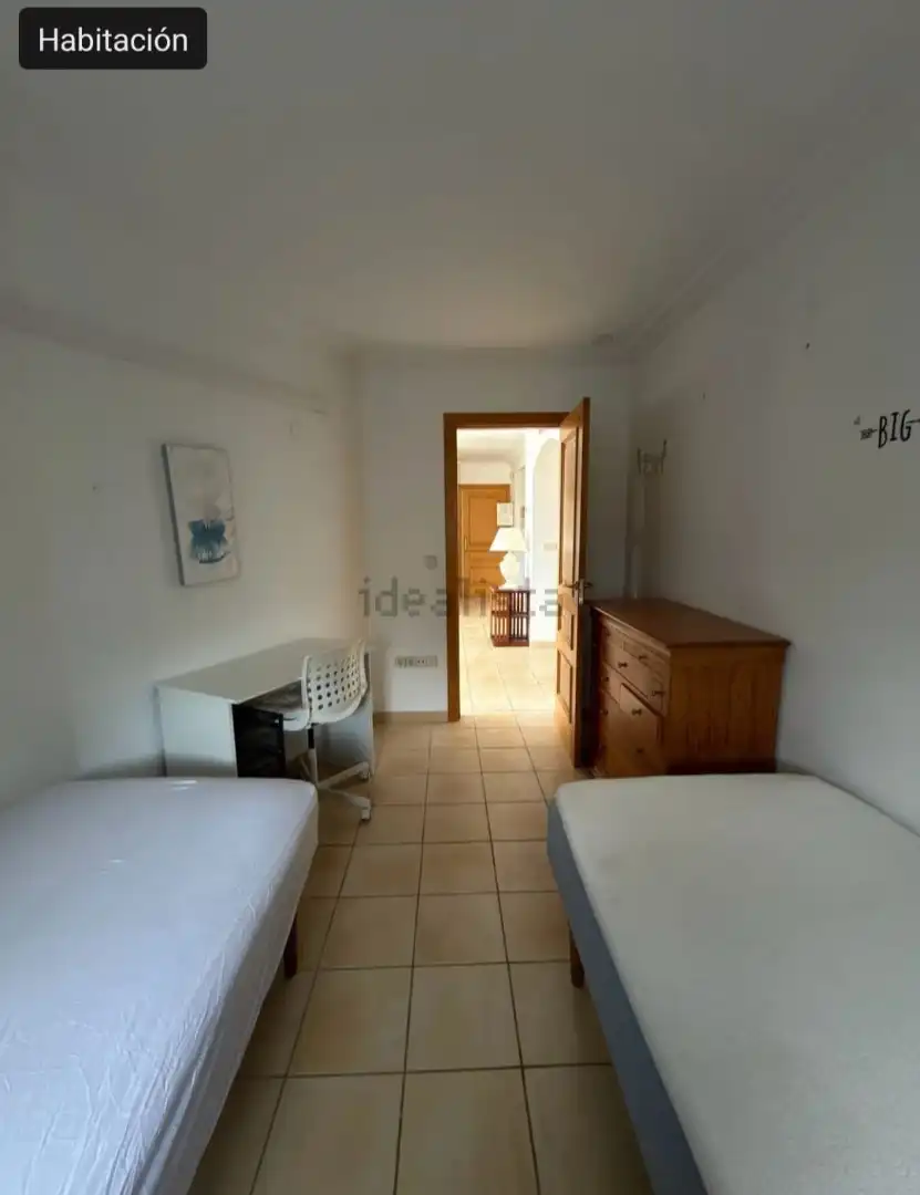 Habitación de Apartamento de alquiler en L'Alfàs del Pi con Aire acondicionado, Calefacción y Terraza