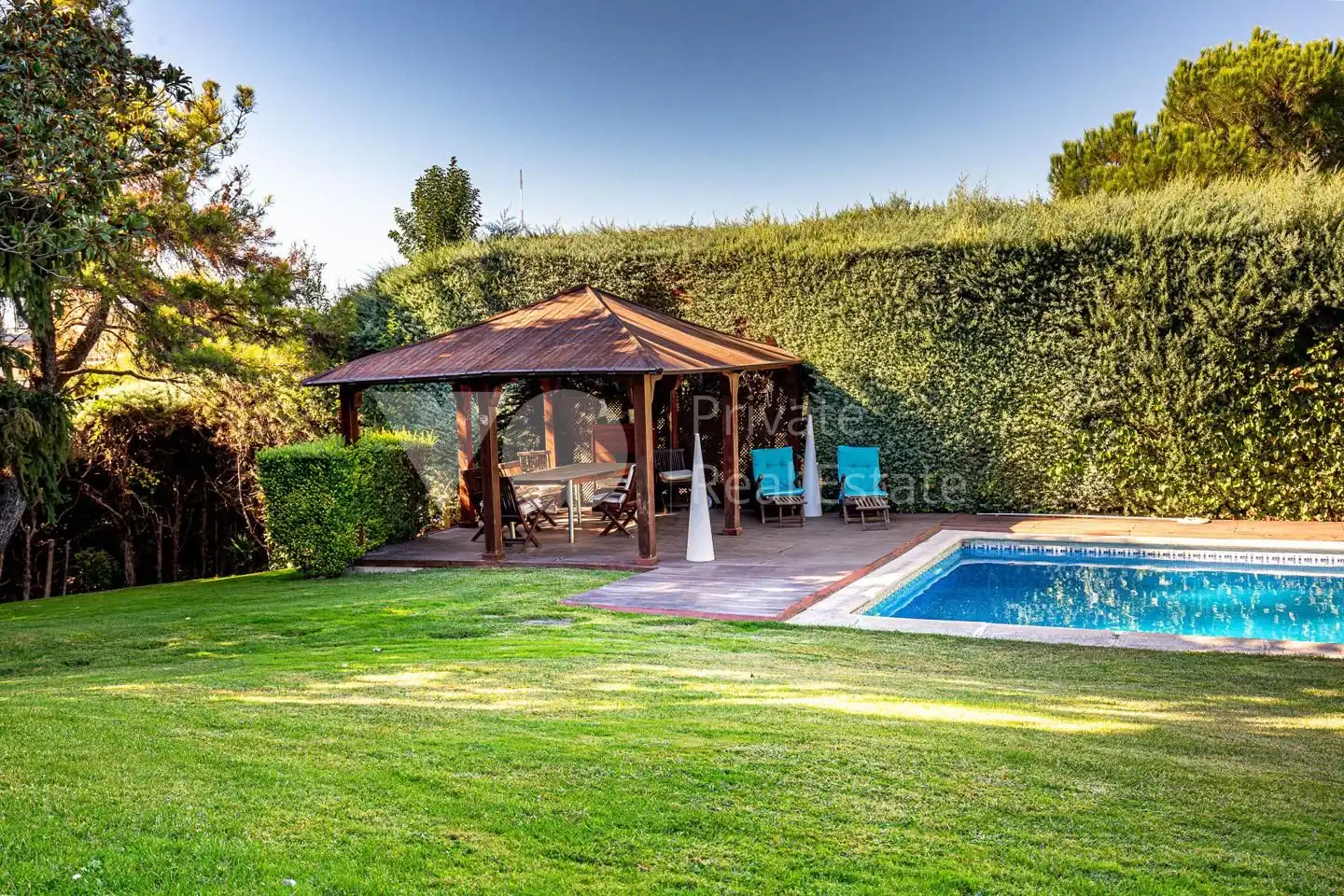 Terrace of Houses for sale in Majadahonda  with Air Conditioner, Heating and Private garden