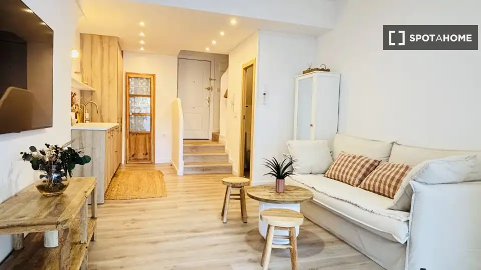 Apartamento para compartir en Benidorm con Aire acondicionado, Terraza y Amueblado